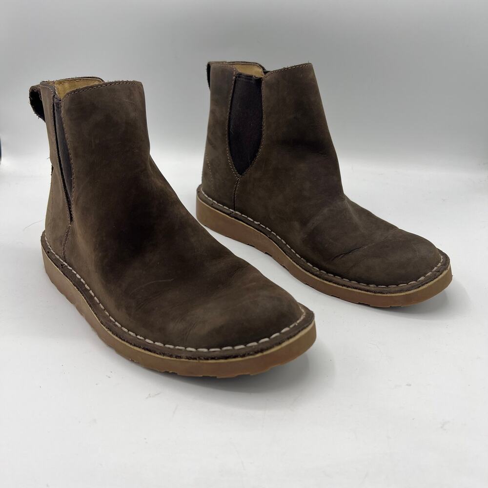 L.L. Bean Brown Suede Heeled Chelsea Boots
